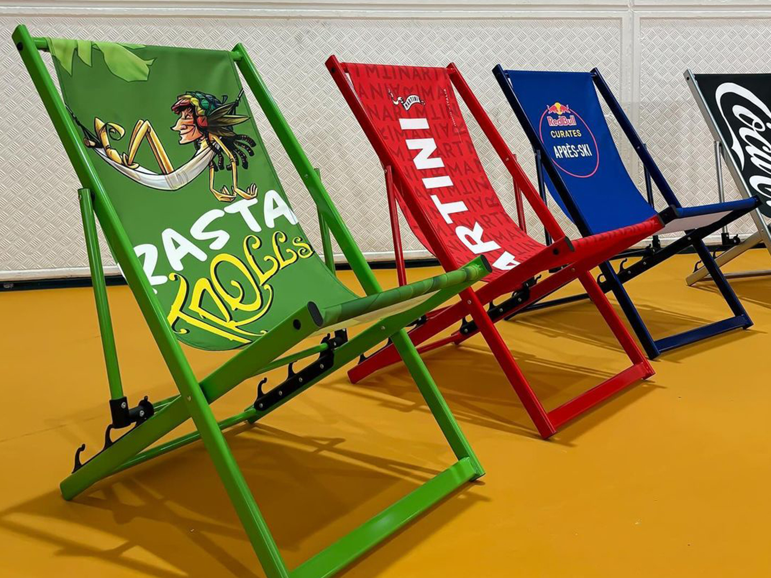 Tumbonas con tu logo: destaca frente a la competencia