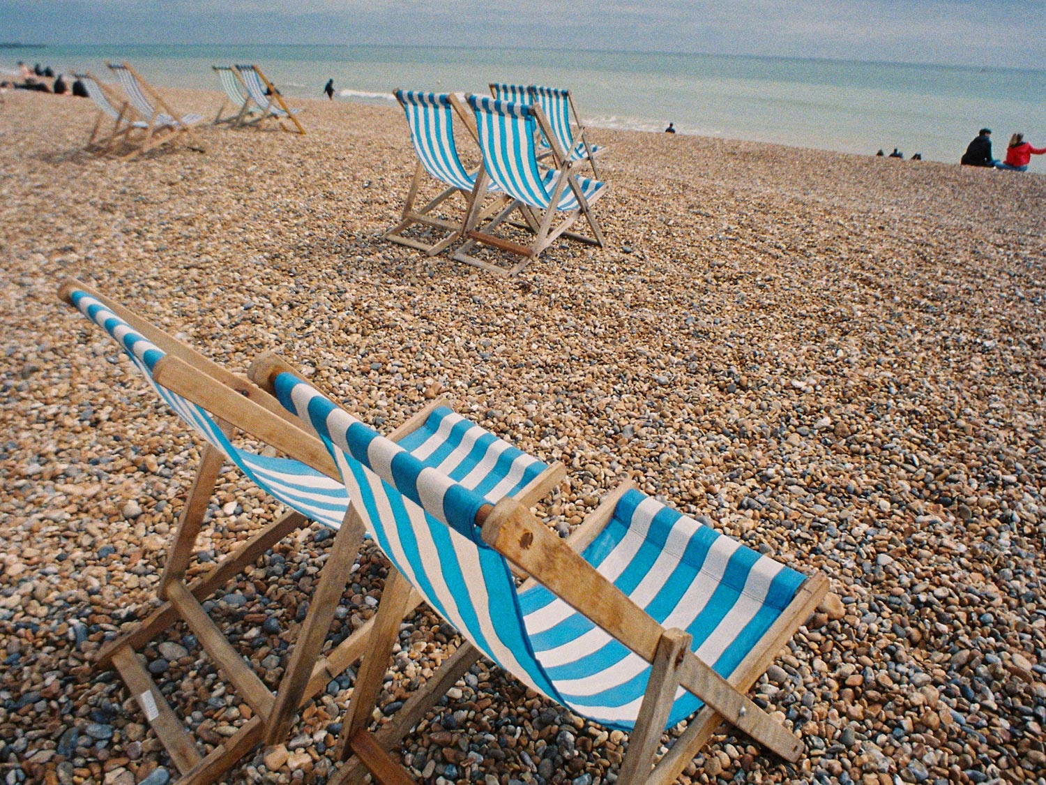 Cómo las tumbonas personalizadas pueden convertir tus eventos en una experiencia de marca